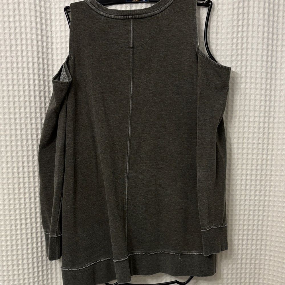 Calvin Klein Performance Dark Gray Cold Shoulder Sweatshirt Size 1X - Picture 4 of 4